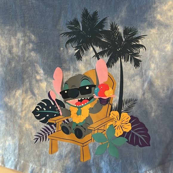 Walt Disney Workd Stitch spirit jersey size xs. - Picture 4 of 7